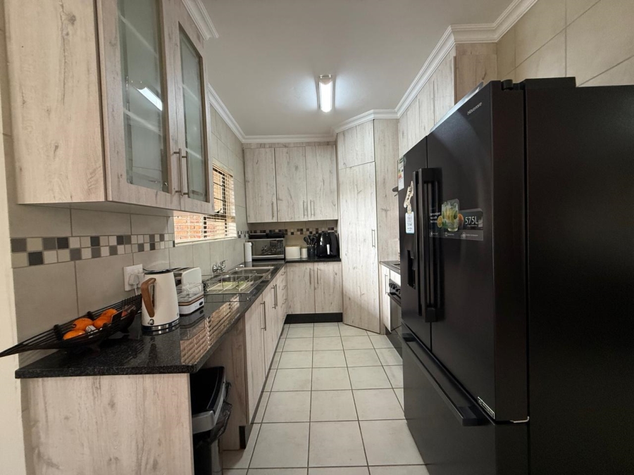 3 Bedroom Property for Sale in Waterval East North West